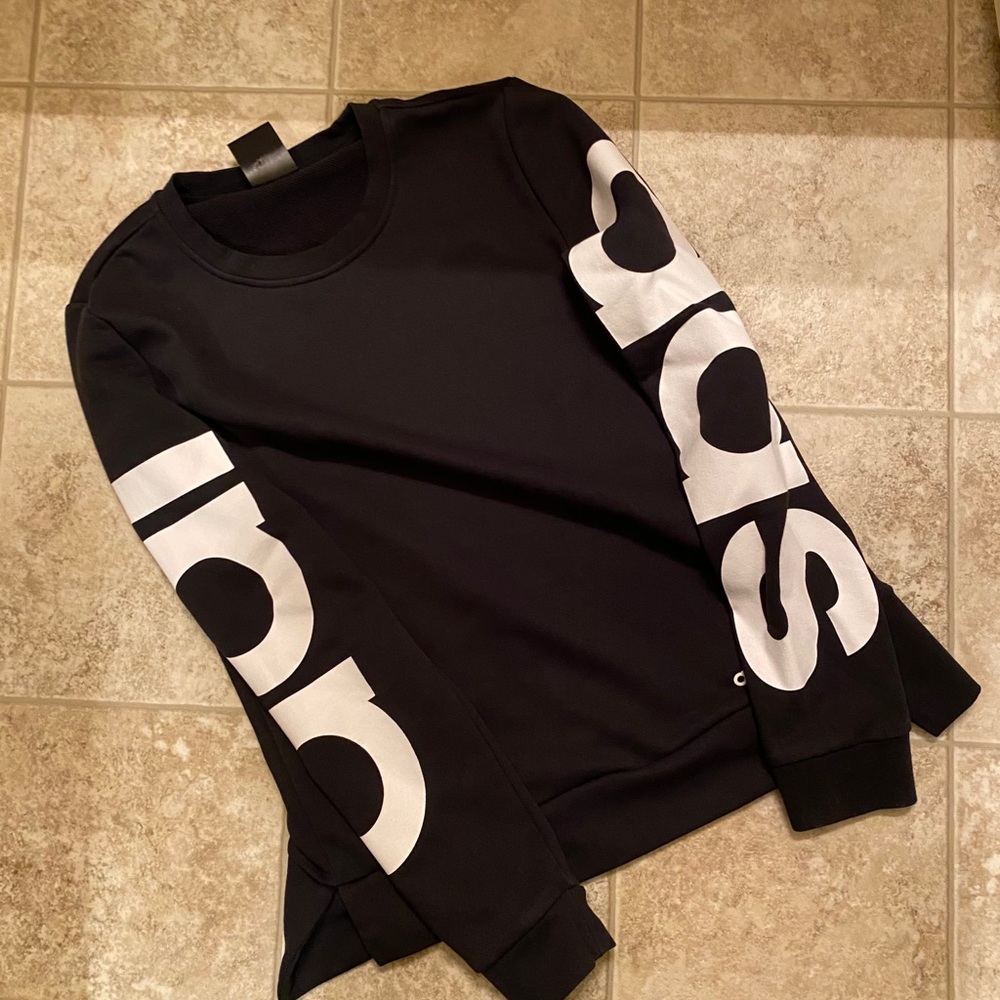 Adidas sweater